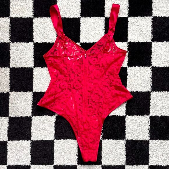 Victoria’s Secret Vintage 90s Red Lace Bodysuit - Picture 2 of 6